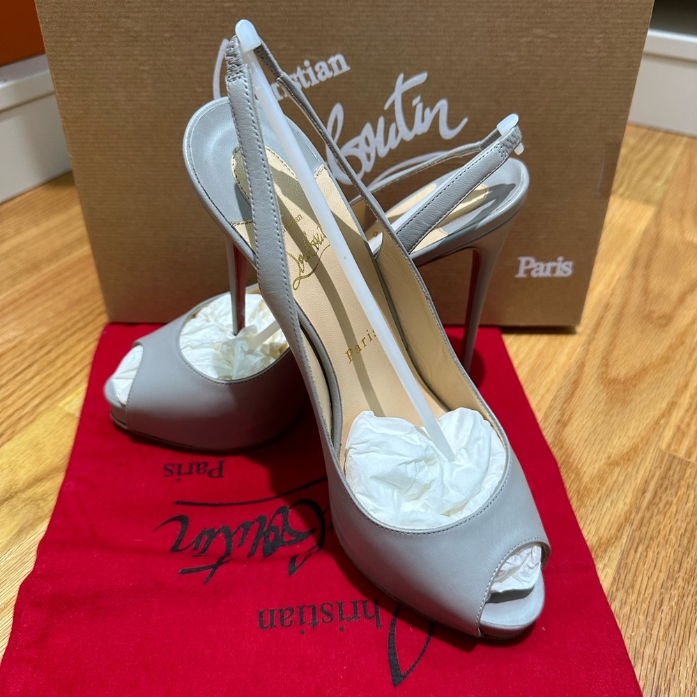 Louboutin private number in grey smooth leather
